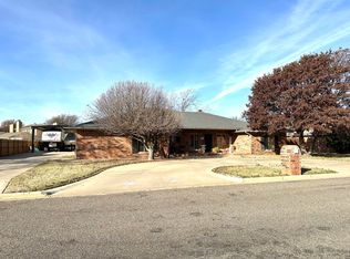 206 S Holliday St, Plainview, TX 79072