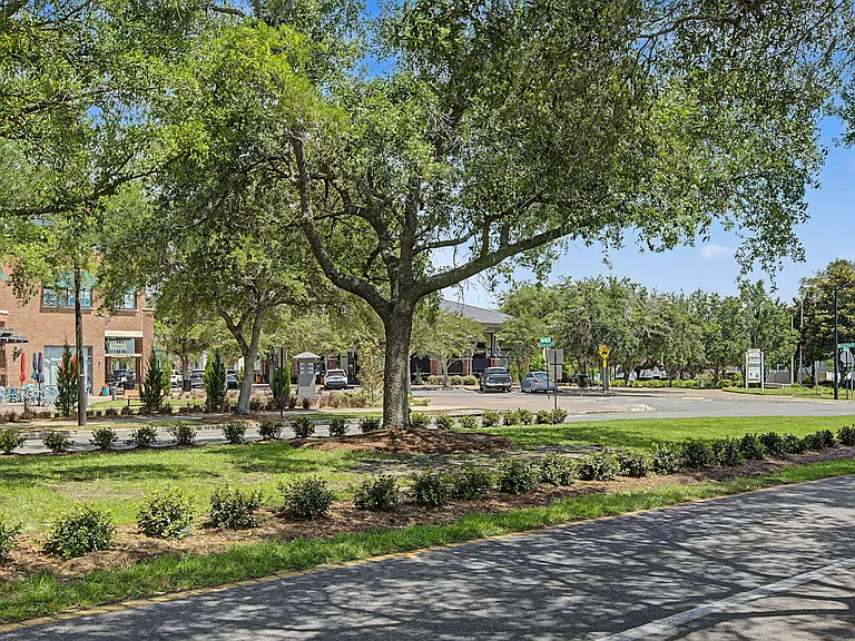 4065 Four Oaks Blvd #1 — Photo 14