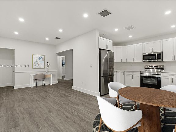 3rd image of 3710 Ponce De Leon Blvd #3710