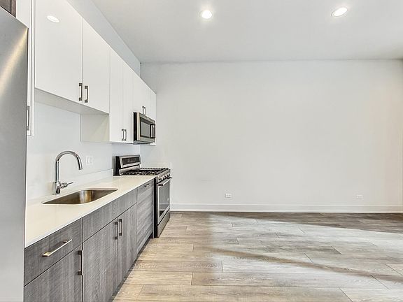 5th image of 847 N Larrabee St APT 2F