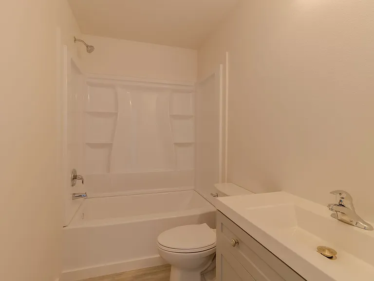 Ingalls Avenue Apartments — Photo 26