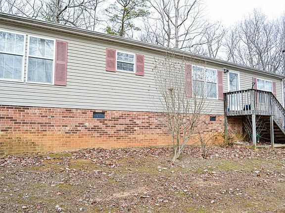 2nd image of 555 Knoll Woods Dr