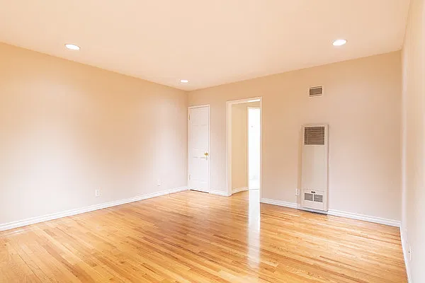 1 bed, 700 sqft, $2,850 — Photo 3