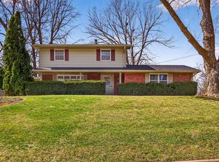 2012 66th St, Windsor Heights, IA 50324