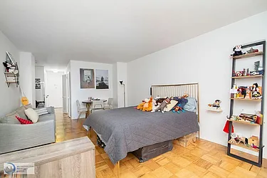 Rented by Metropolitan Property Group