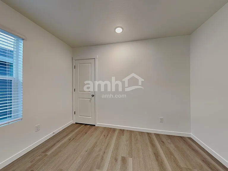 330 N Addison Way — Photo 17