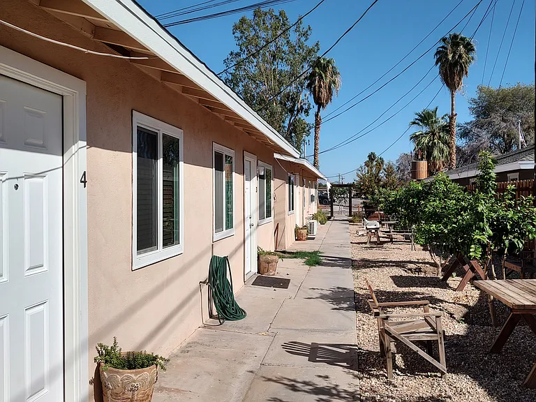 530 W Murphy St — Photo 4