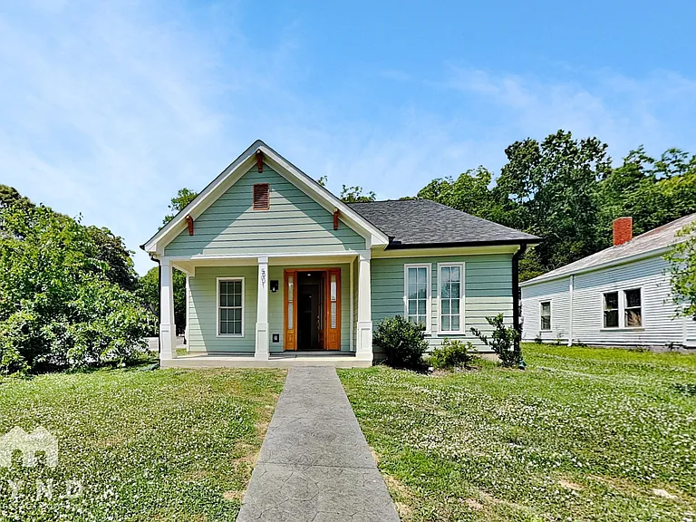 501 Everette St — Photo 1