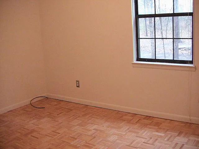 5163 Hunters Point Ln — Photo 10
