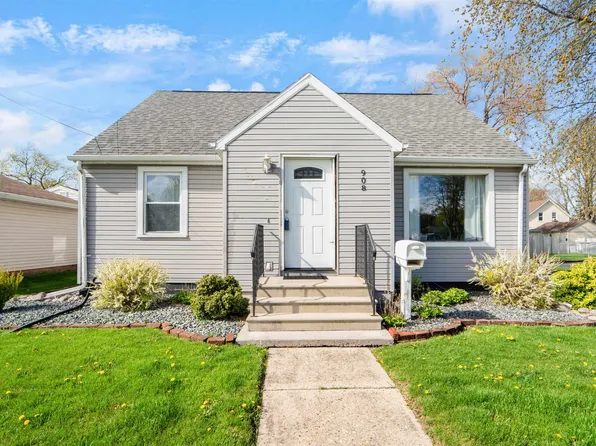 908 Lincoln St, Menasha, WI 54952