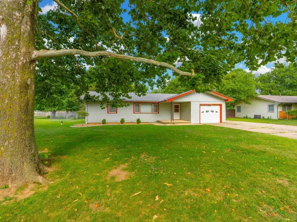 603 N Sumner St, Oxford, KS 67119