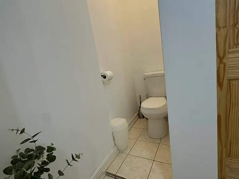661 Jefferson Ave #1 — Photo 14