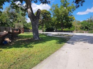 156 Parkridge Cir, Seguin, TX 78155