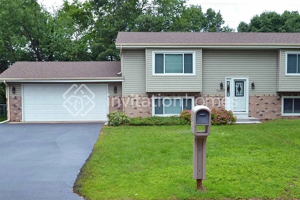 12048 Unity St NW Coon Rapids, MN 55448 — Photo 1