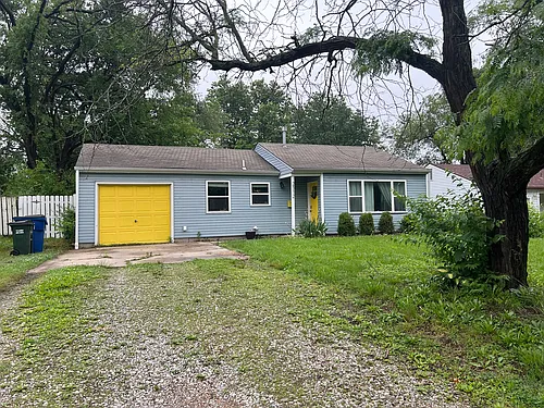 2512 Century Dr Photo 1