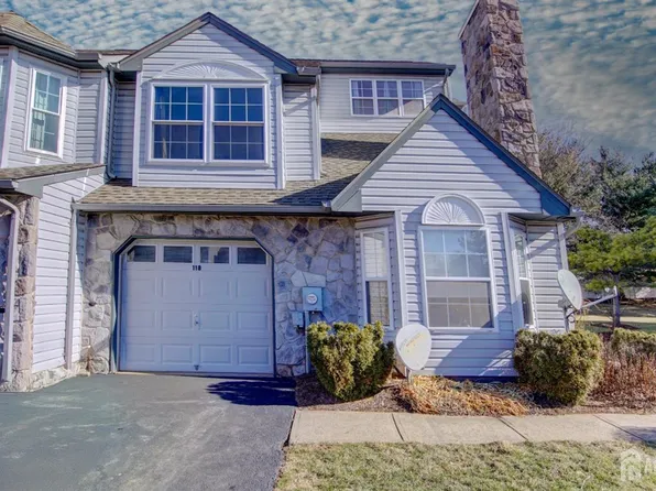 118 Orion Rd, Piscataway, NJ 08854