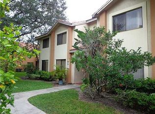 3256 Coral Lake Ln, Pompano Beach, FL 33065