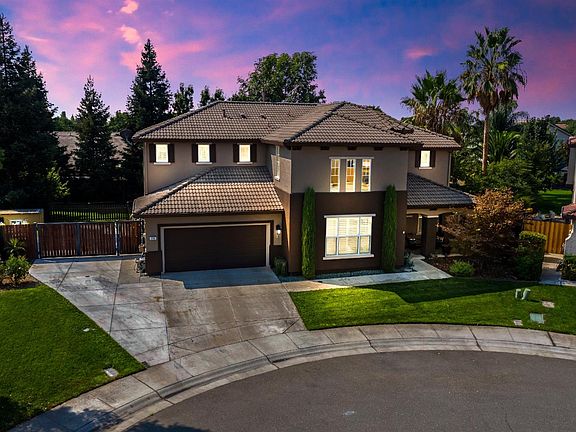 2nd image of 29 Sola Ct