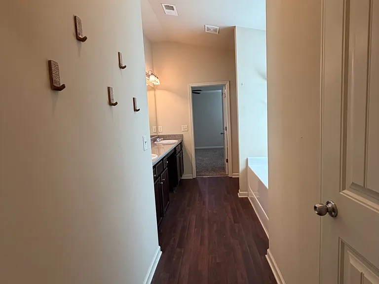881 Franklin Mill Trce — Photo 23