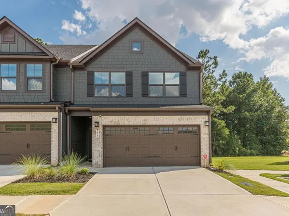 255 Climbing Ivy Cir, Fayetteville, GA 30214