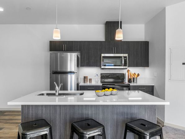 620 NW Kingwood Ave Unit 103