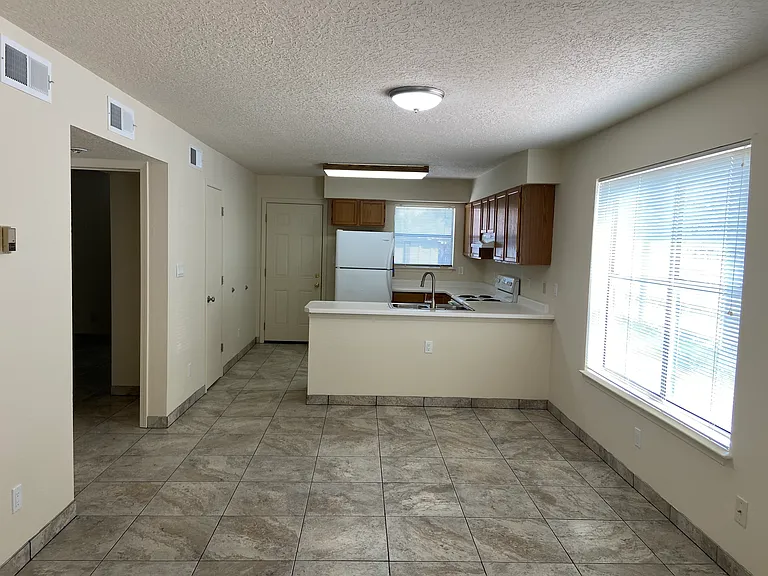 4312 Calle Andrew #D — Photo 2