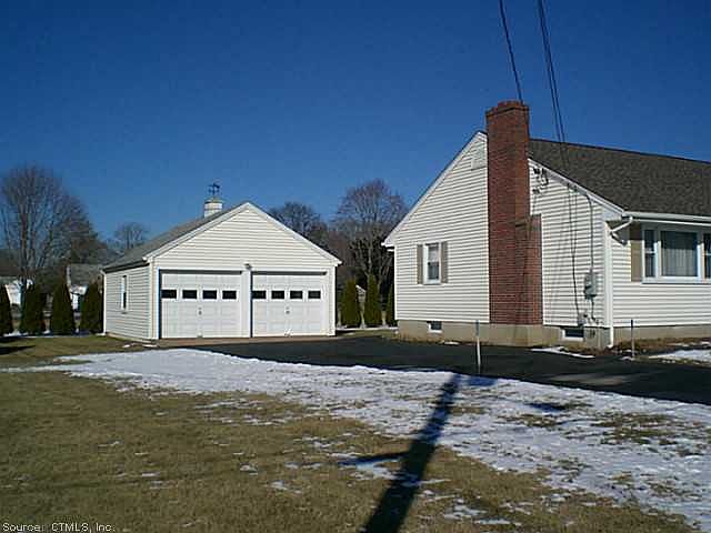 2nd image of 8 Reiman Dr