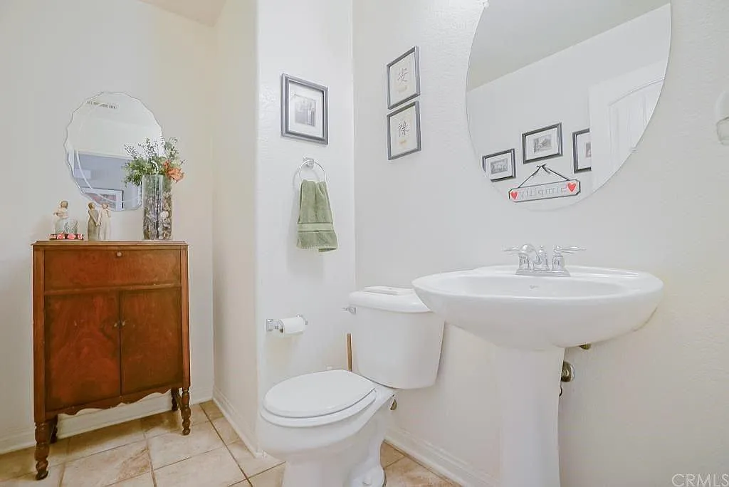 18871 Chatfield Drive — Photo 4