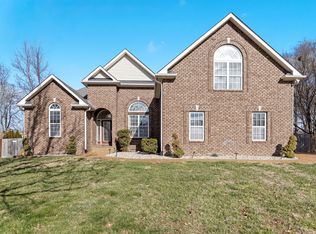 121 Cambria Dr, White House, TN 37188