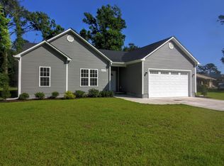 4203 Country Club Rd, Morehead City, NC 28557