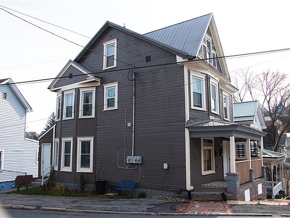 3rd image of 1001 19th Ave