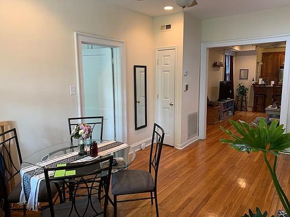 3rd image of 205 S Boulevard APT 1