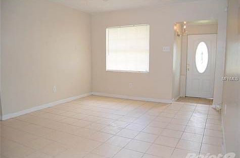 5th image of 5207 S 80th St