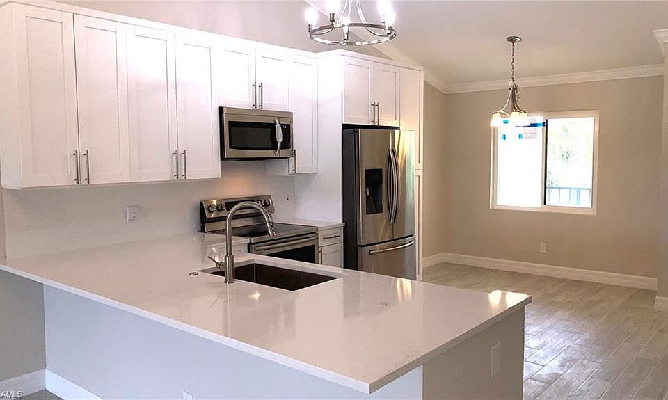 1st image of 400 Fox Haven Dr APT 4306