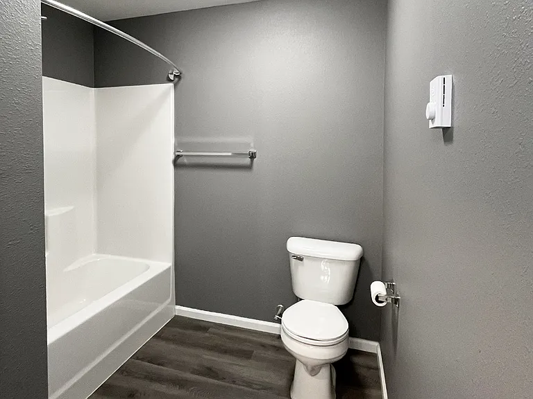 Creekside Townhomes — Photo 16
