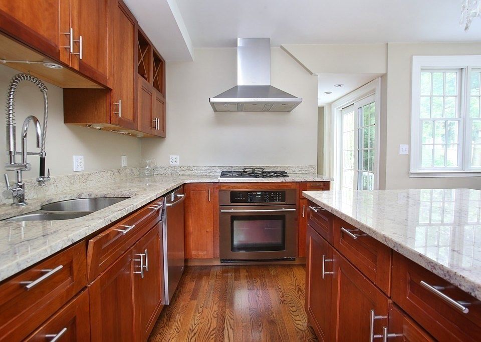 204 Pleasant St, Newton, MA 02459 Zillow