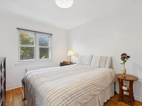 75-02 Austin Street image 6 of 8