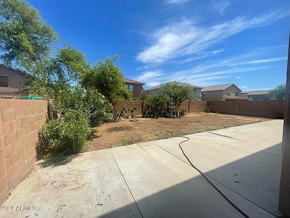 5th image of 3206 W SAINT ANNE Avenue