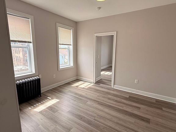 2nd image of 3719 Kennedy Blvd #41E