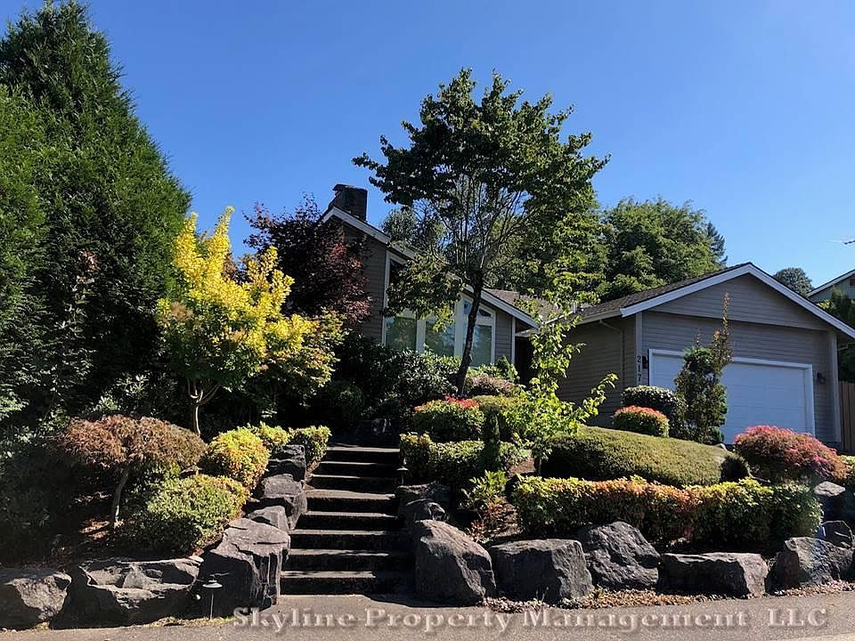 1st image of 2171 Club House Dr