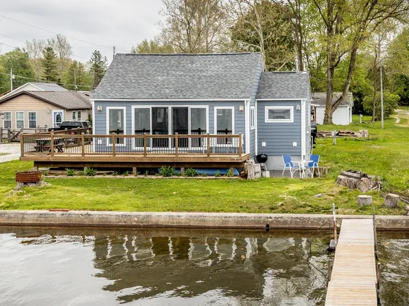 71 Ems B12 Ln, Pierceton, IN 46562