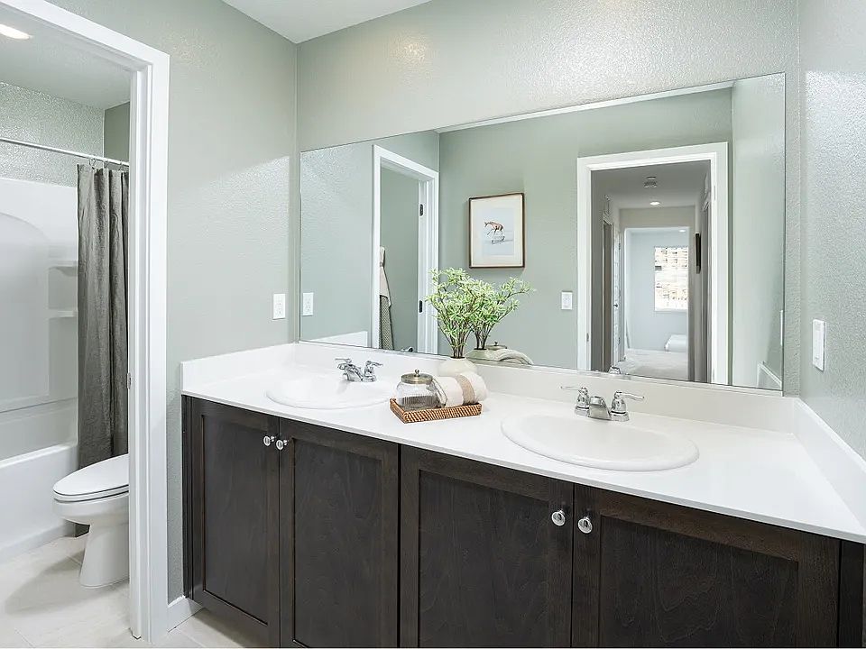 1st image of 8415 Sinesky Way