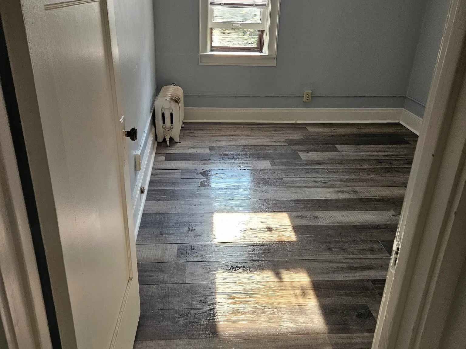 2 bed, 1000 sqft, $1,200 — Photo 3