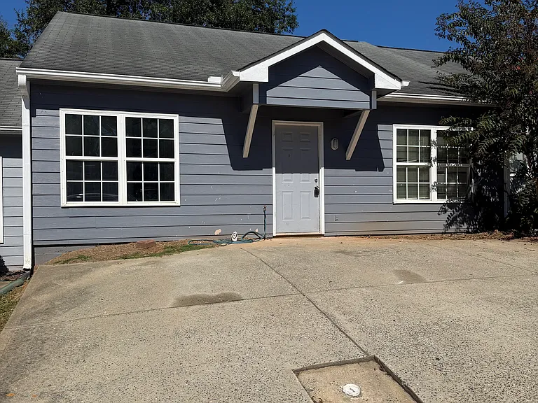 13 Dean Manor Dr — Photo 17