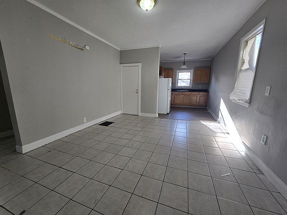 5th image of 20 Arch St Floor 1