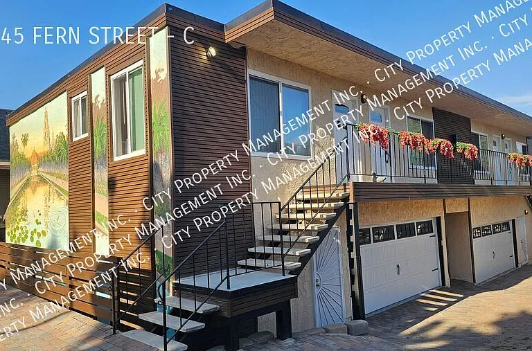 1645 Fern St #C — Photo 1