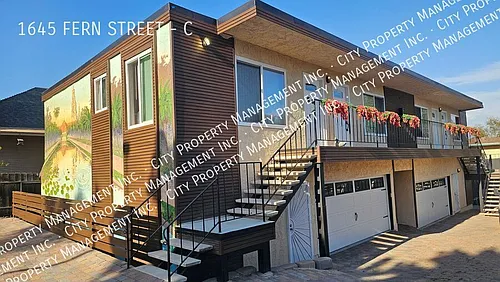1645 Fern St #C Photo 1