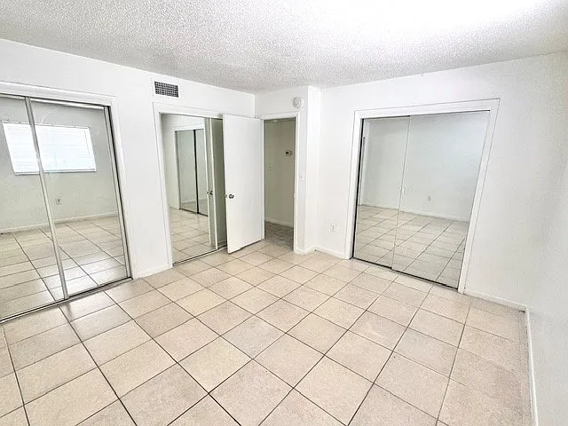 4750 40th Ave N #106 — Photo 5