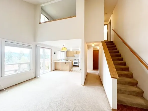 5925 Madrona Ave NE, Bremerton, WA