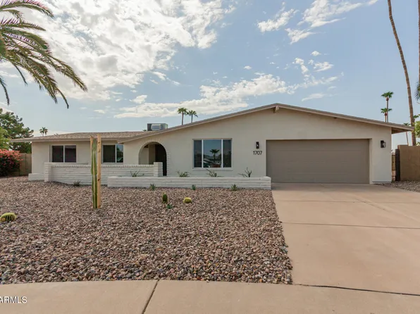 1707 S Azucena Circle, Mesa, AZ 85202